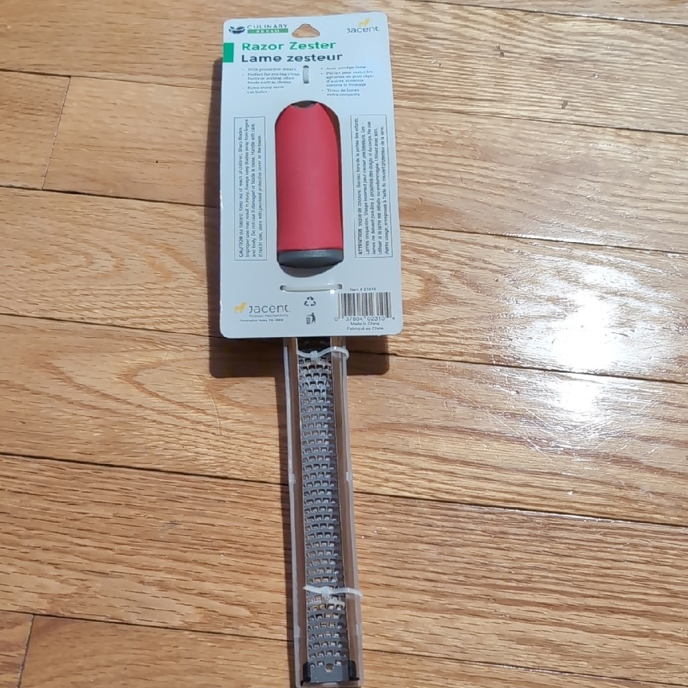 Red Handle Razor Zester - Picture 2 of 4